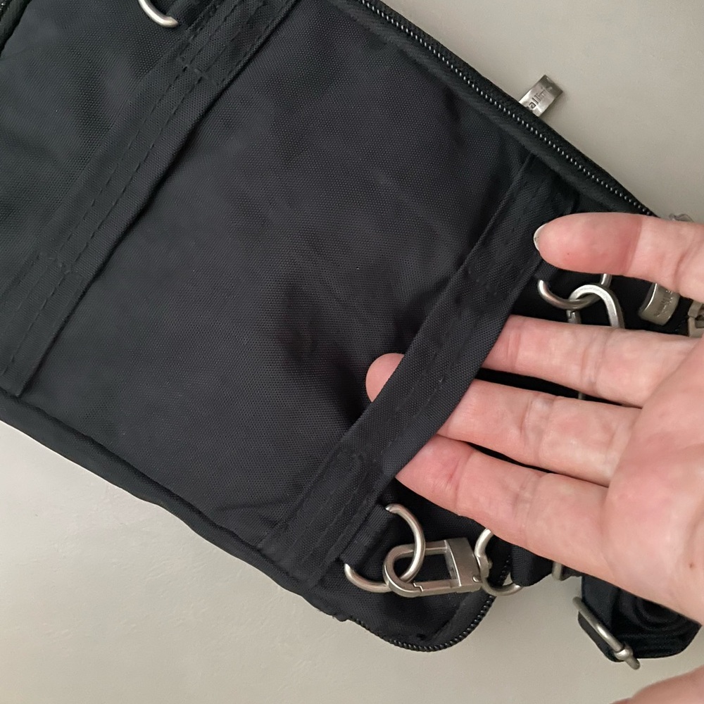 Baggallini Black Crossbody/Belt Bag - Picture 7 of 9